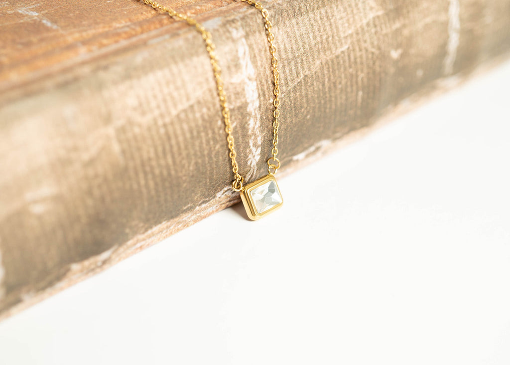 18K Gold Chain Necklace – PVD Coated Stainless Steel Loop Connector Chain