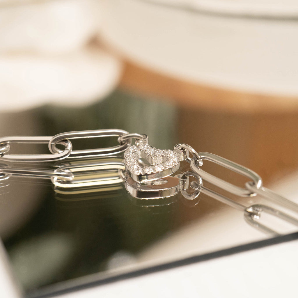 Gold Paperclip Bracelet – Adjustable Chain With Heart Charm & Sparkling Stone