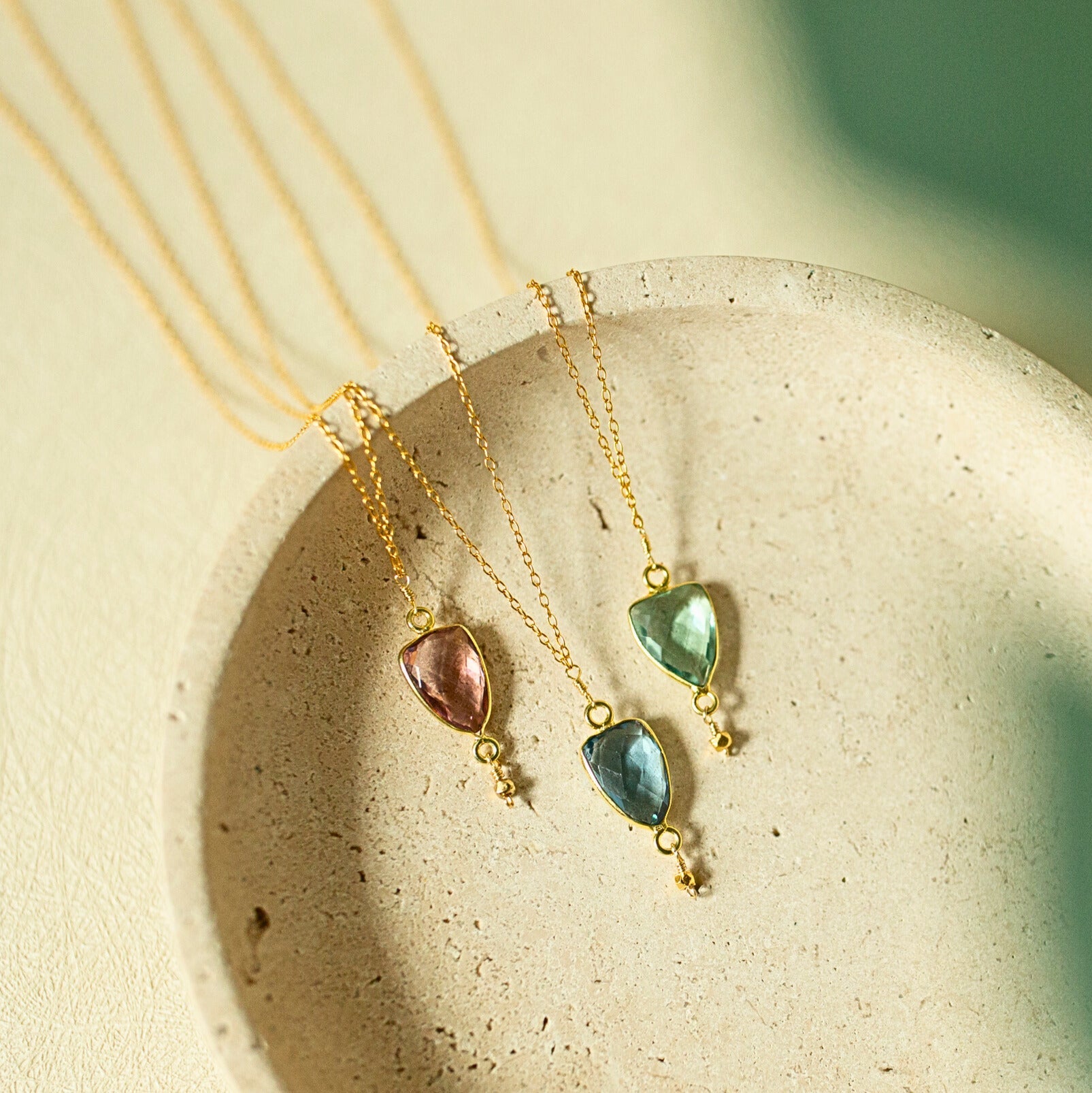 Rhodolite Garnet Gold Isla Necklace