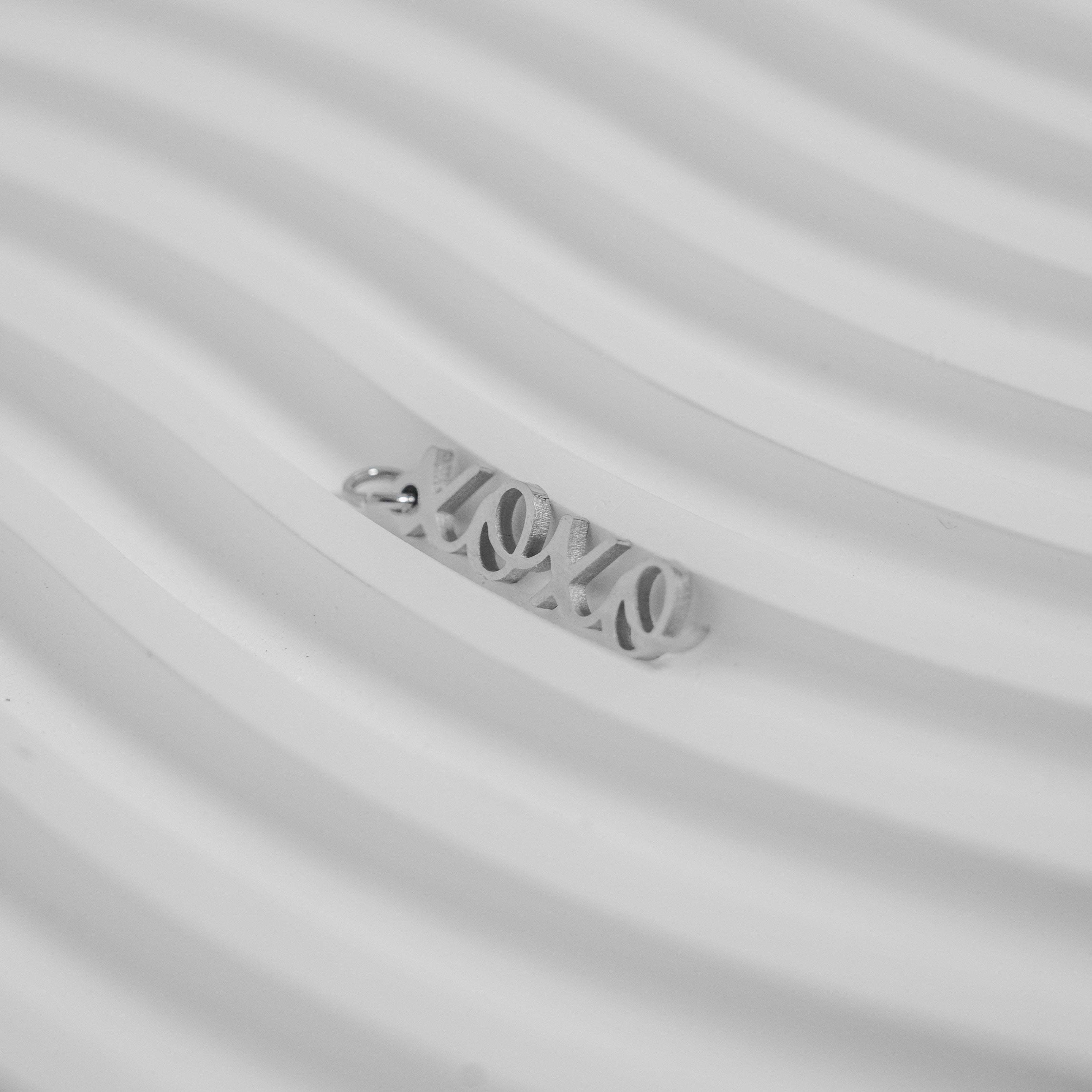 18K Gold Charm - XOXO Bracelet Pendant | Hypoallergenic Stainless Steel Jewelry