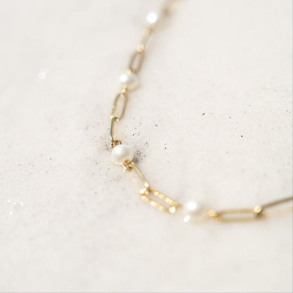 Stainless Steel Paperclip Chain and Pearl Station Necklace