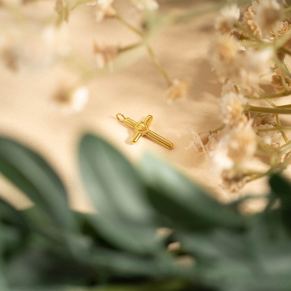 18K Gold Cross Charm – Hypoallergenic Stainless Steel Pendant With Heart Design