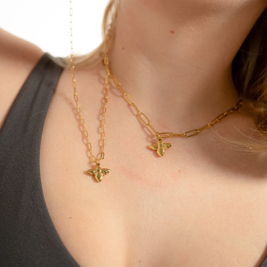 Mommy And Me Necklace – 18K Gold Stainless Steel Bee Charm Paperclip Chain Set