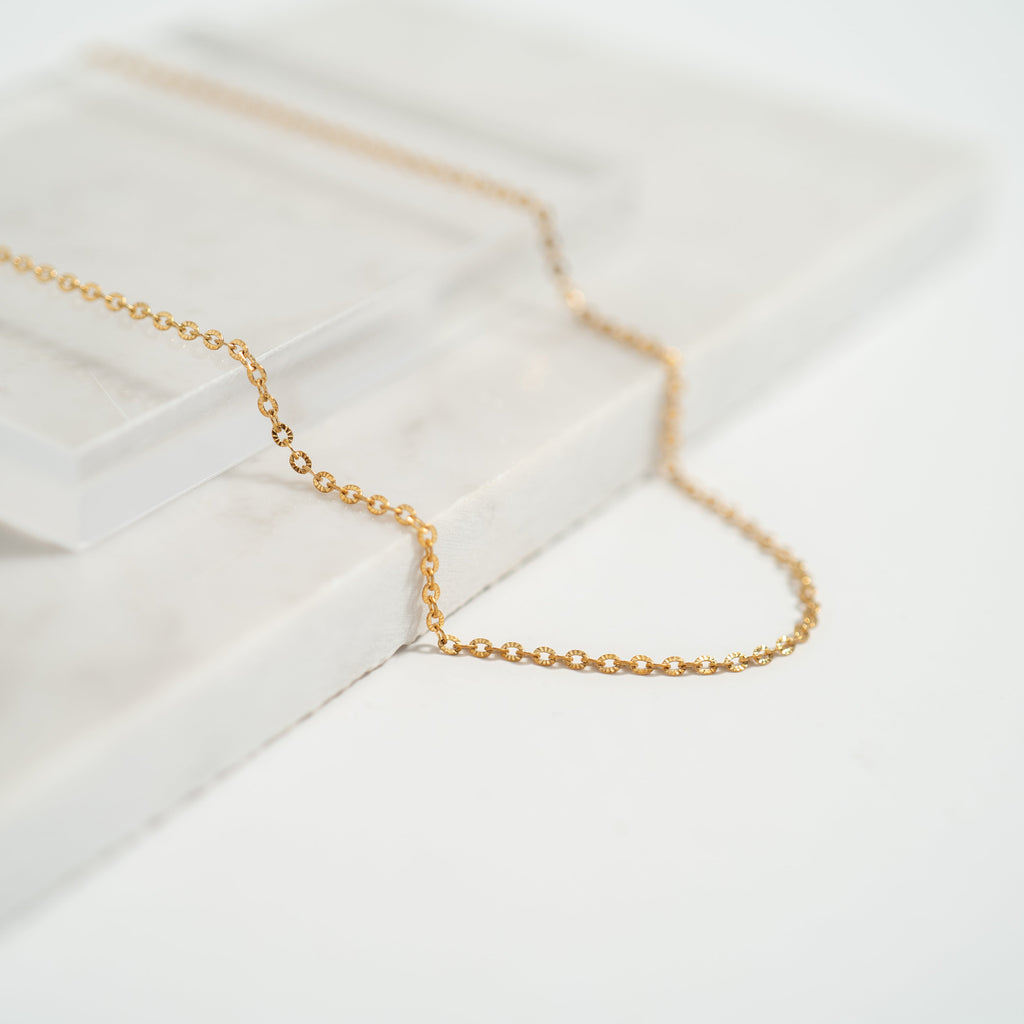 Gold Oval Link Necklace – 18K Gold Necklace Crimped Oval Chain Stainless Steel