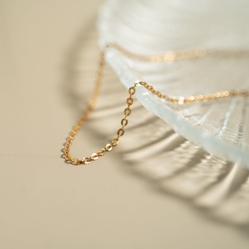 Gold Oval Link Necklace – 18K Gold Necklace Crimped Oval Chain Stainless Steel