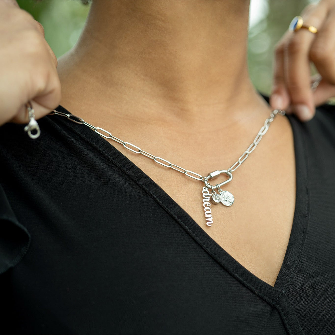 Carabiner Charm Necklace – 18K Gold Paperclip Chain With Dream & Compass Charms