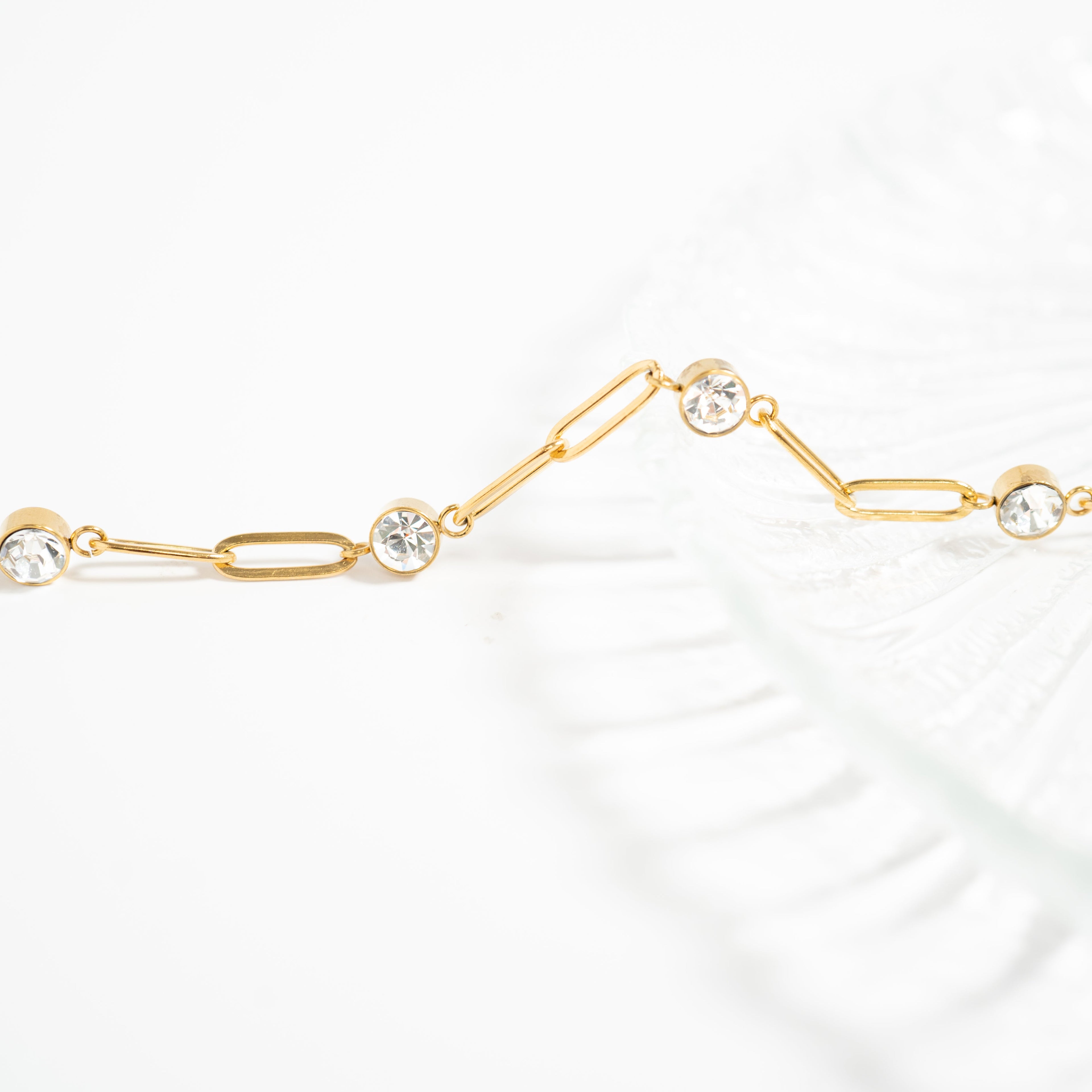 Gold Paperclip Necklace – 18K Gold Plated Stainless Steel Chain with Crystals