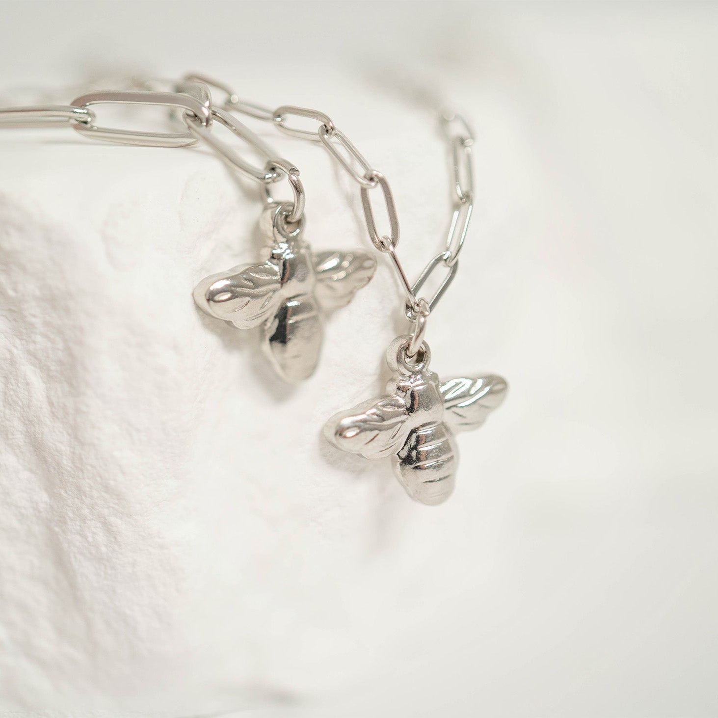 Mommy And Me Necklace – 18K Gold Stainless Steel Bee Charm Paperclip Chain Set