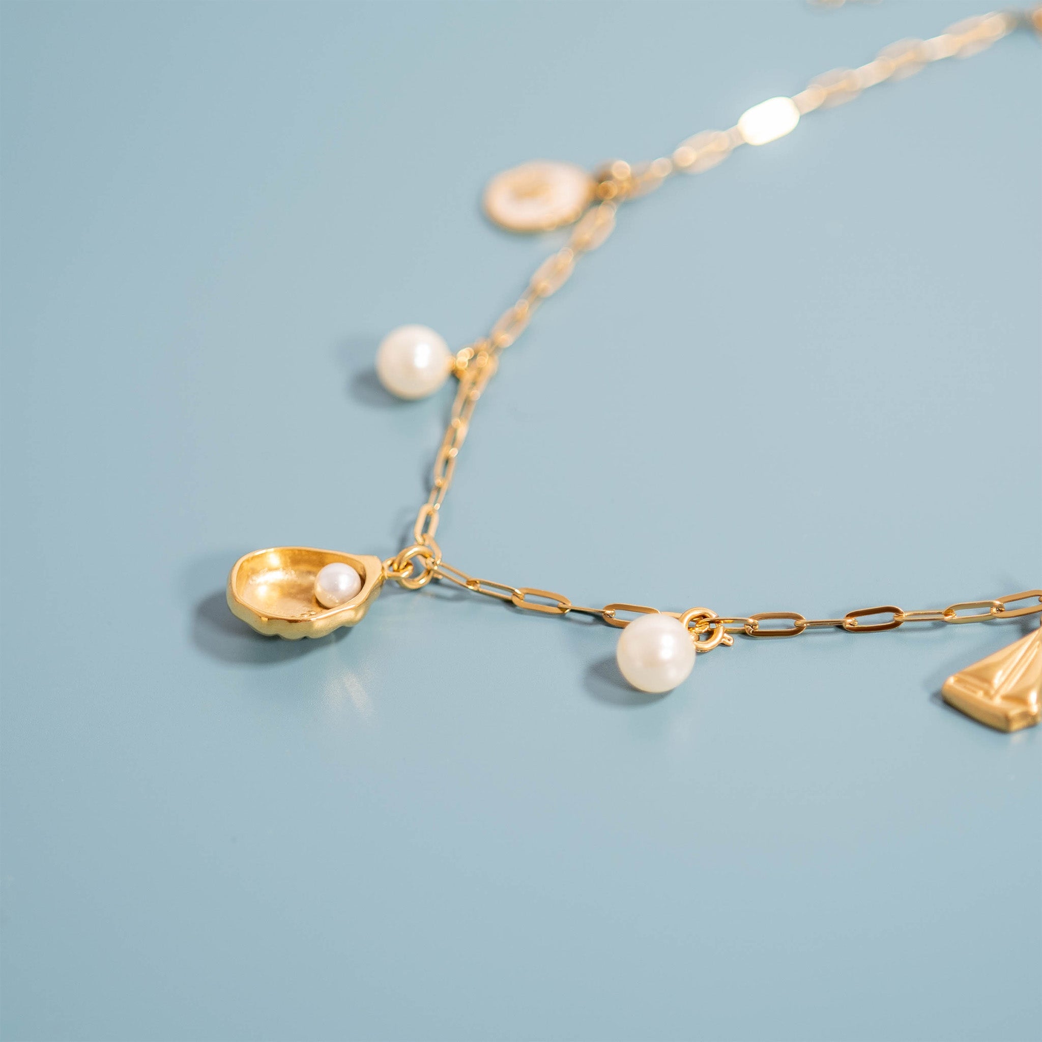 Glass Pearl Charms – Durable 8mm Hypoallergenic Jewelry With Gold Hoop Accent