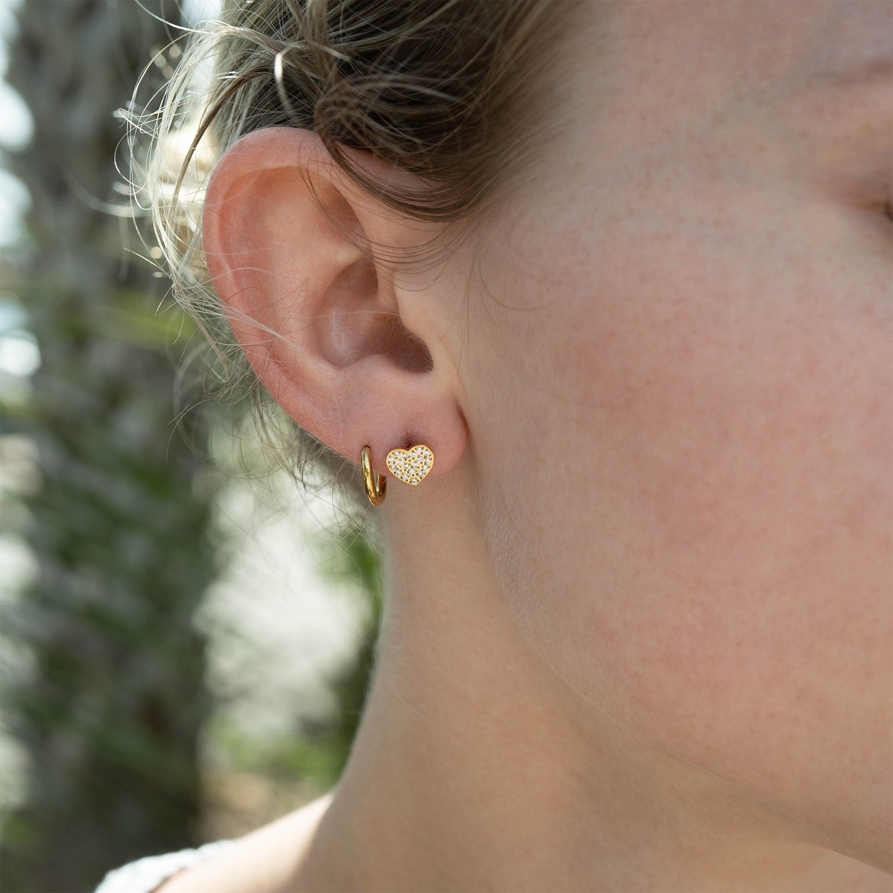 Gold Heart Stud Earrings – 18K Gold Plated Pave Stone Jewelry for Sensitive Skin