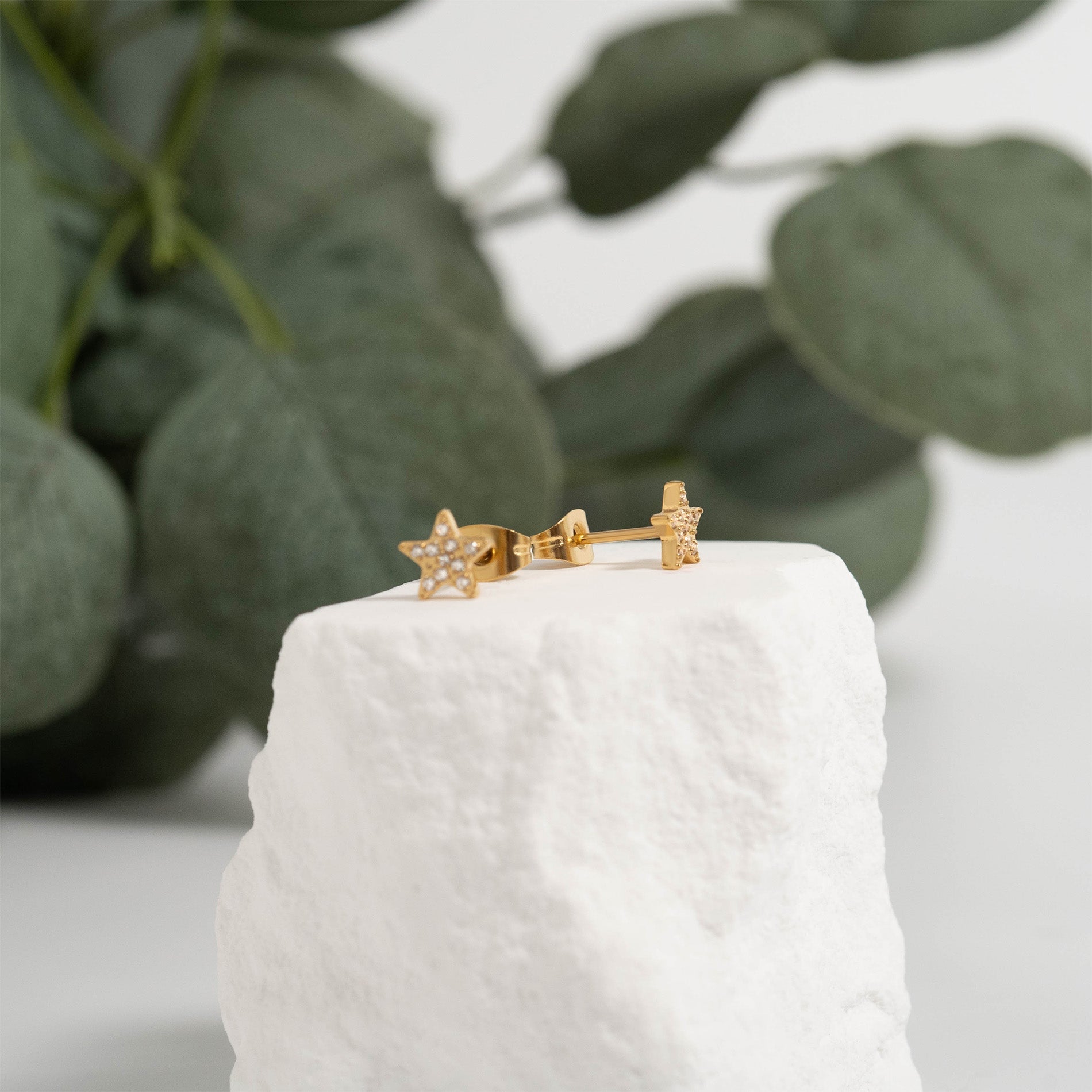 18K Gold Stud Earrings – Star Shaped Stainless Steel Hypoallergenic Jewelry