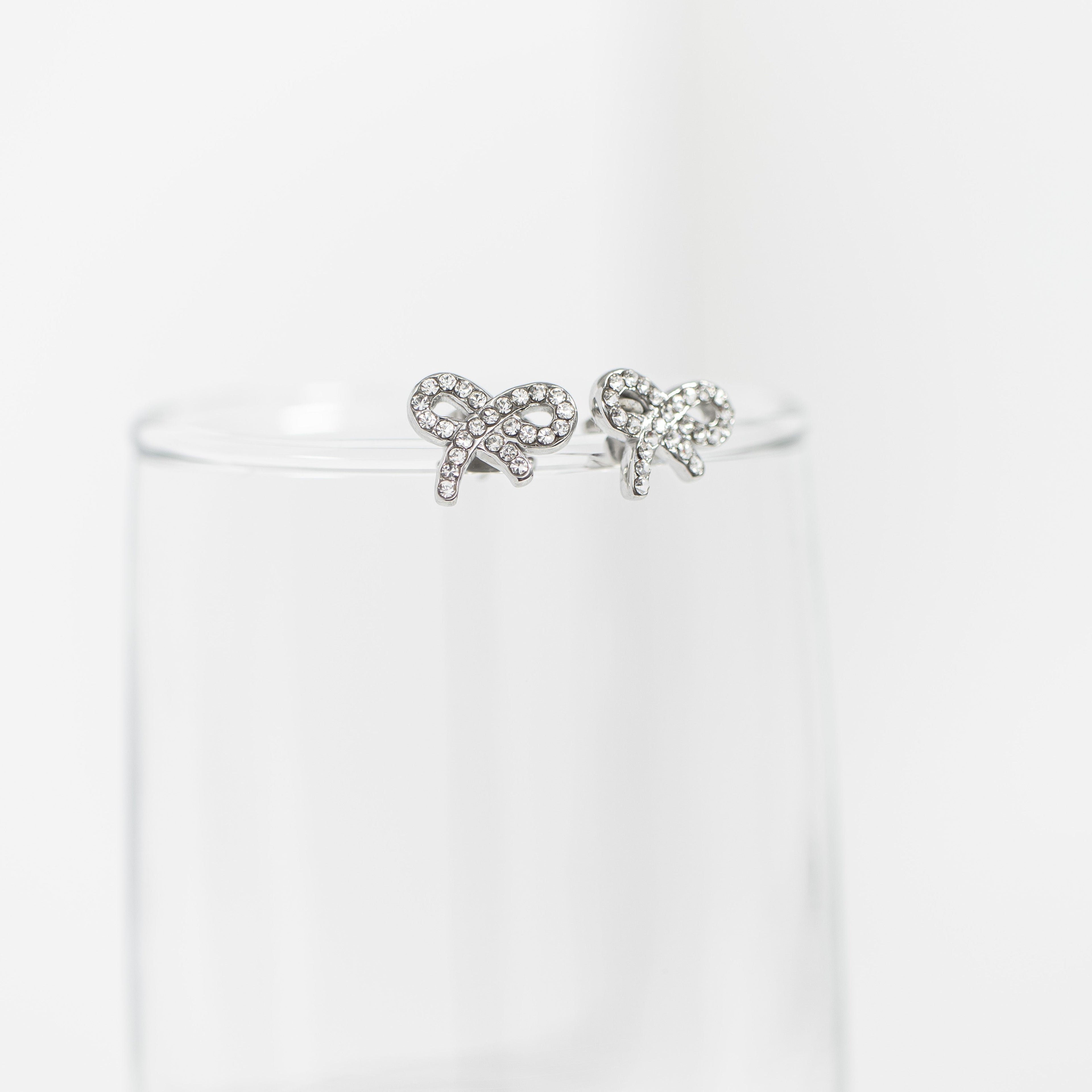 18K Gold Bow Earrings – Lightweight Hypoallergenic Stainless Steel Studs