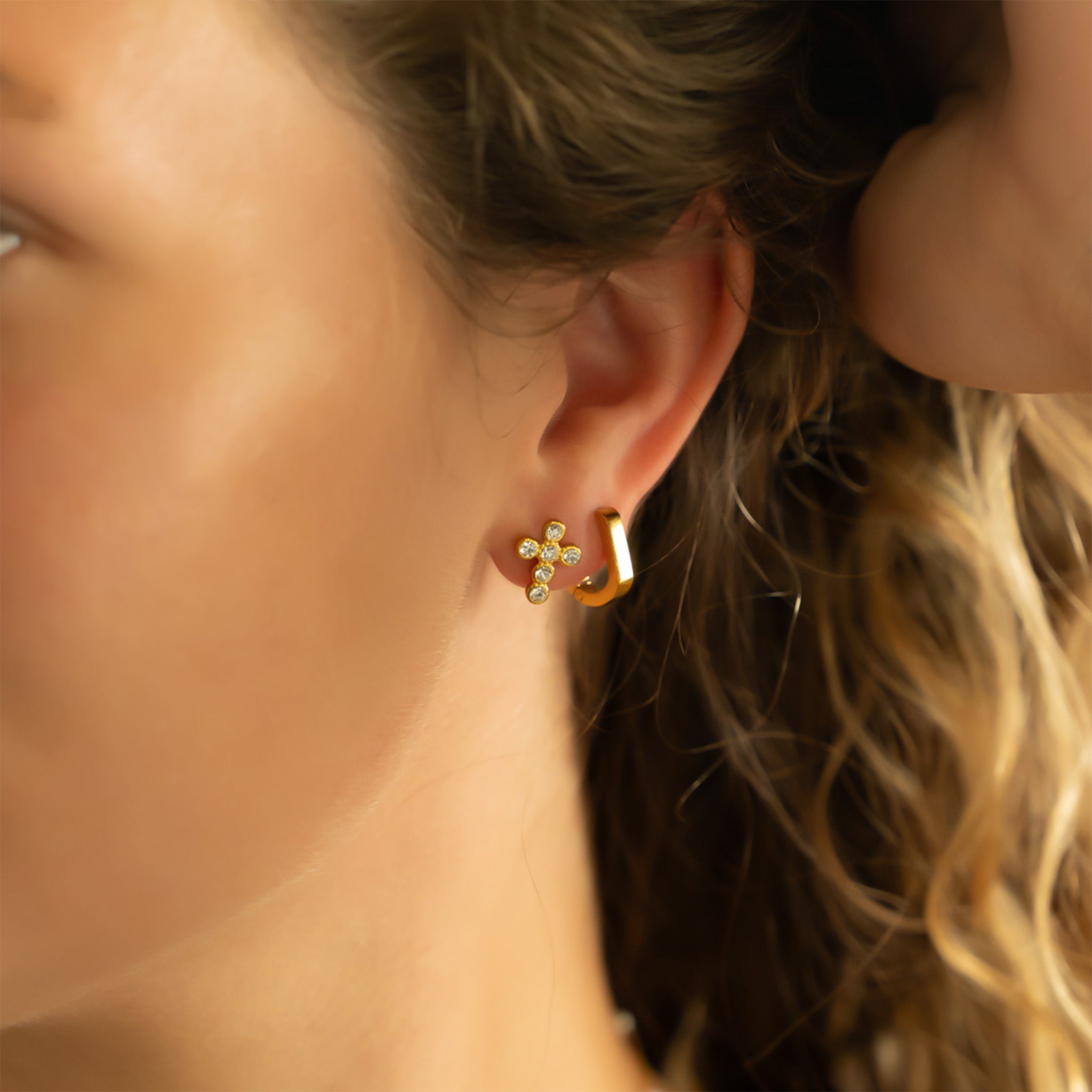 18K Gold Cross Earrings – Hypoallergenic Stainless Steel Studs with Round Stone Accent