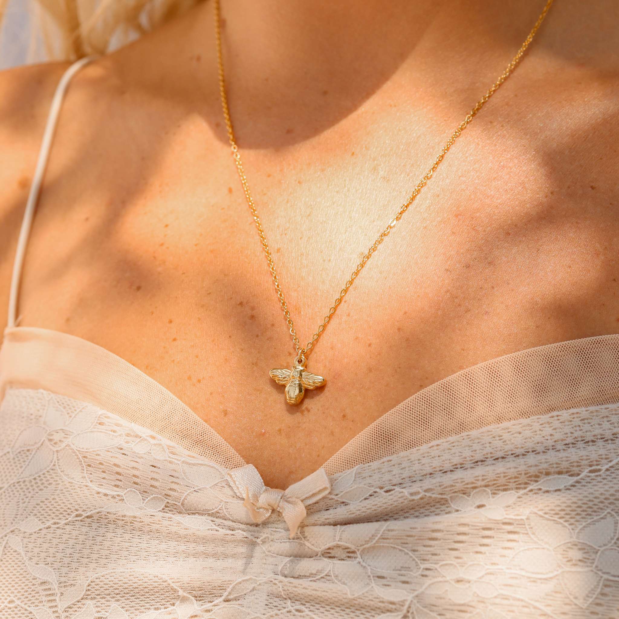 18K Gold Bee Charm – Hypoallergenic Stainless Steel Charm Bracelet Accessory