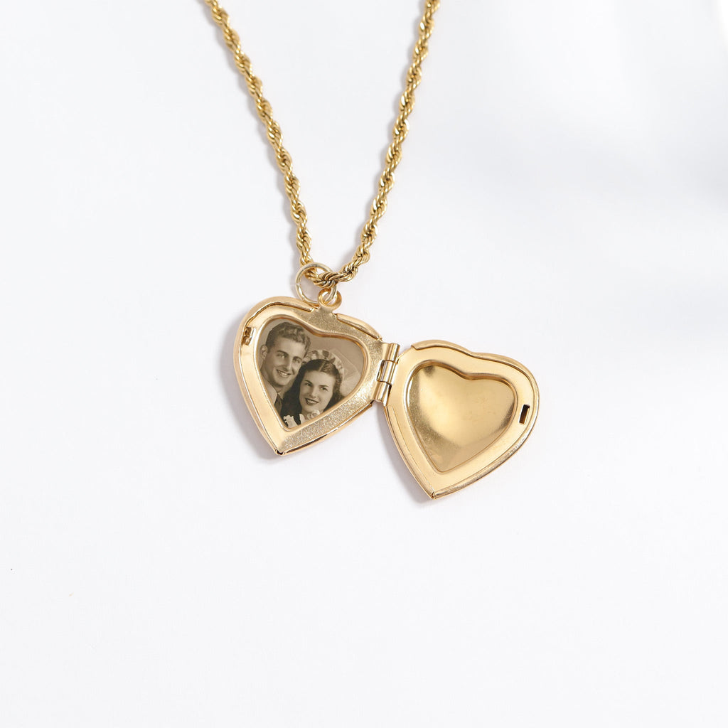 18K Gold Heart Locket – Sparkling Stone Photo Keepsake | Stainless Steel Jewelry