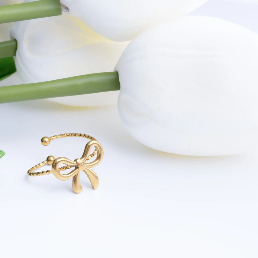 Adjustable Bow Ring – 18K Gold PVD Stainless Steel, Hypoallergenic & Scratch Resistant