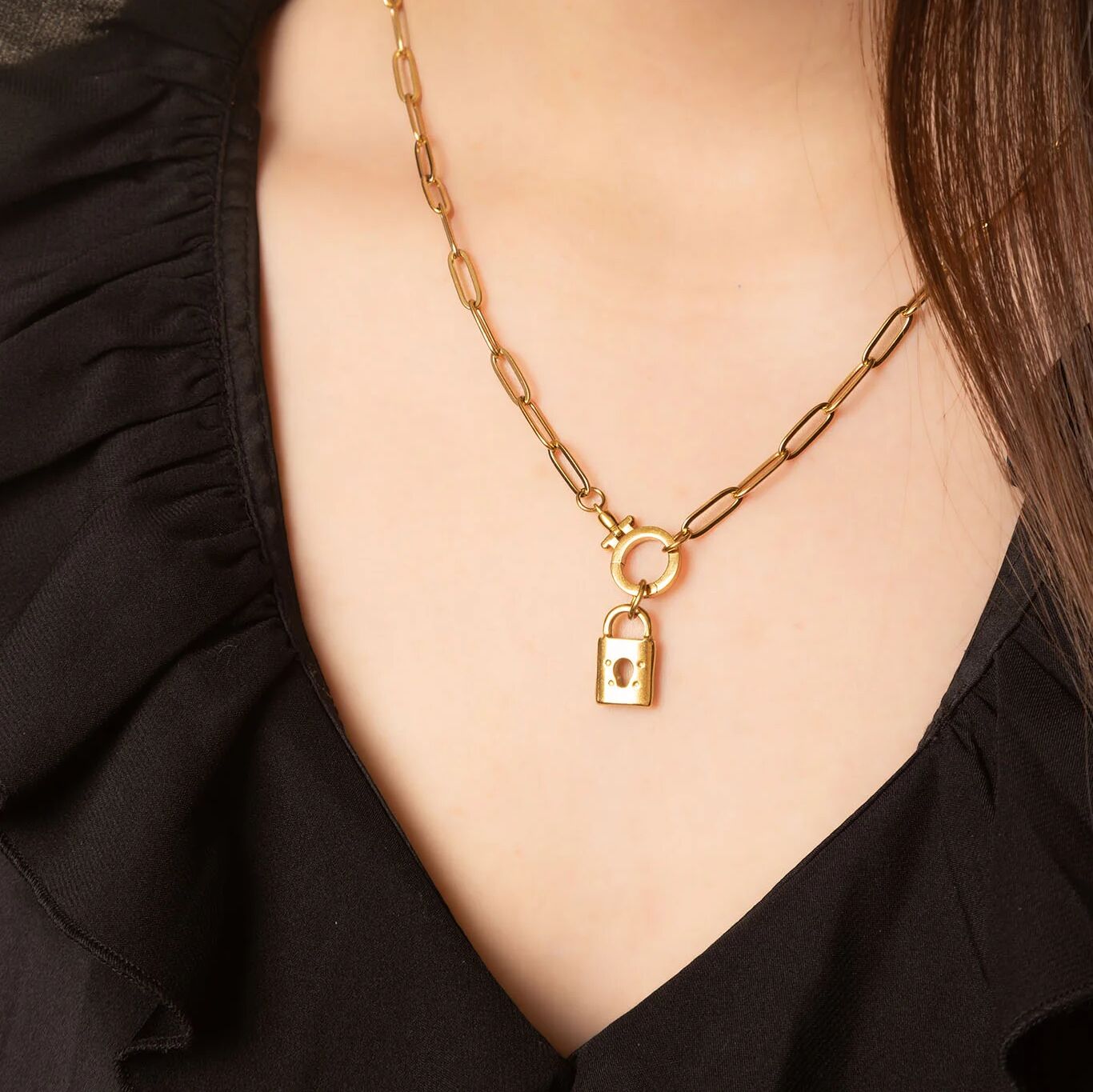 Gold Padlock Charm – Durable 18K Gold Jewelry Pendant for Bracelets & Necklaces