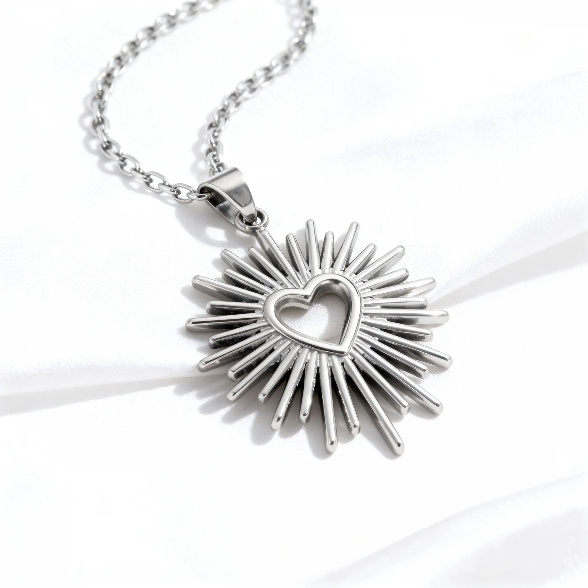 Gold Heart Charm – Textured Sunburst Pendant | 18K Gold Chain Accessory