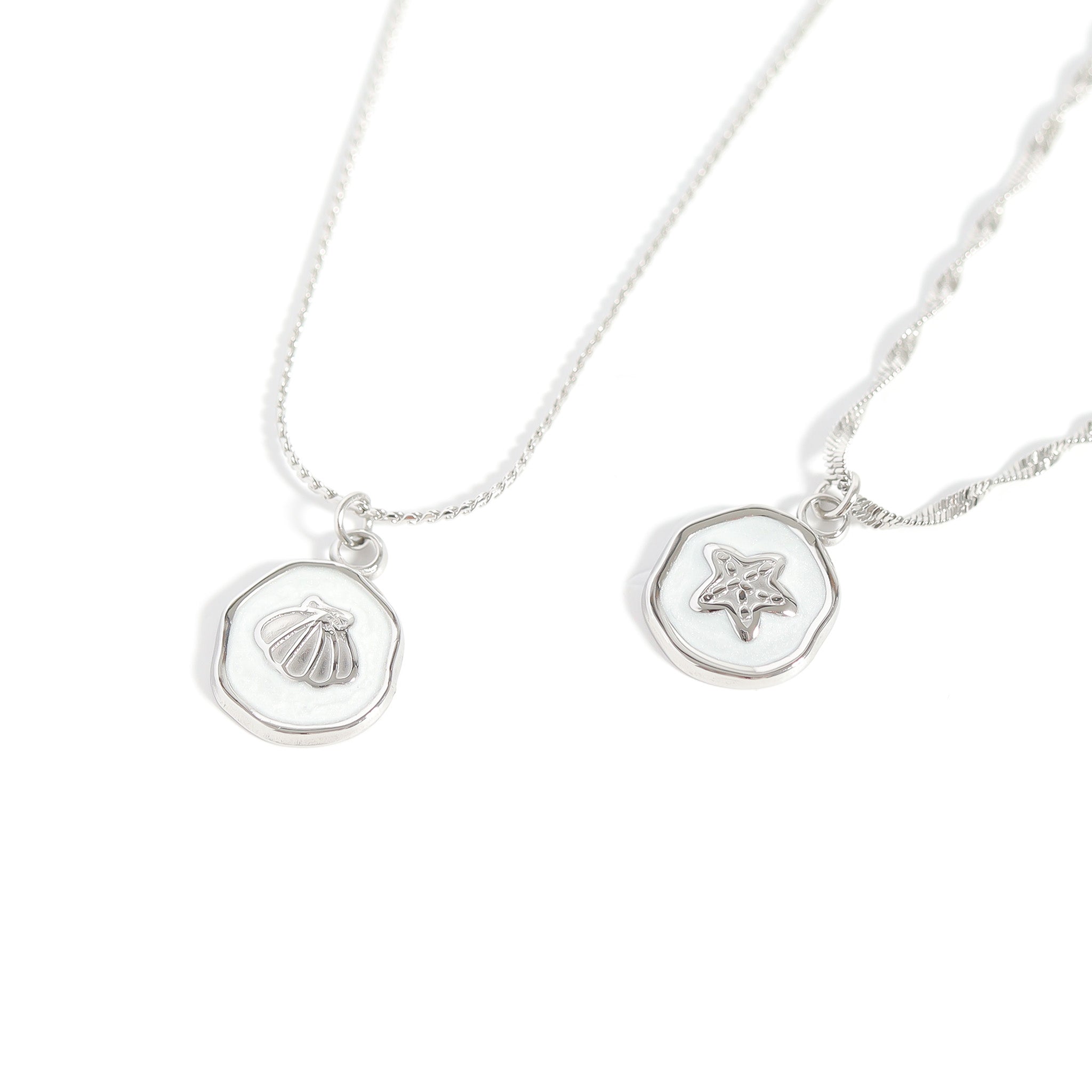 18K Gold Sea Shell Charm – White Epoxy Coastal Pendant | Hypoallergenic Accessory