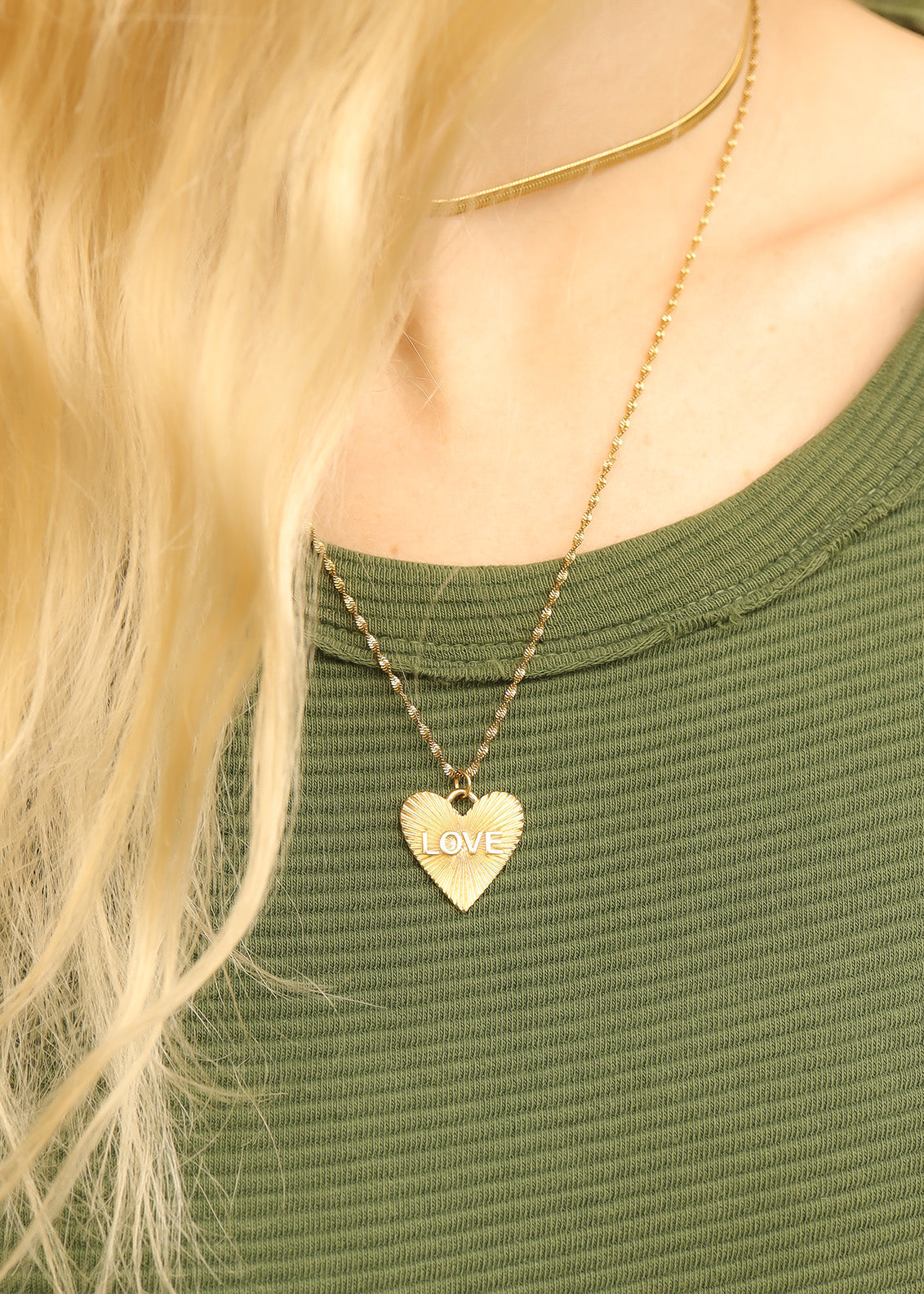 Heart Love Charm – Gold Stainless Steel Sunburst Pendant | Durable Stylish Accessory