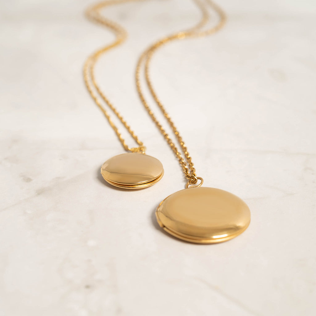 18K Gold Round Locket – Personalized Engraved Photo Pendant | Waterproof Keepsake