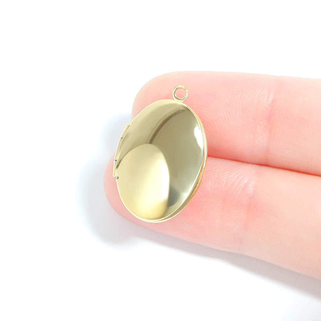 18K Gold Oval Locket – Personalized Photo Keepsake With PVD Gold Finish Jewelry