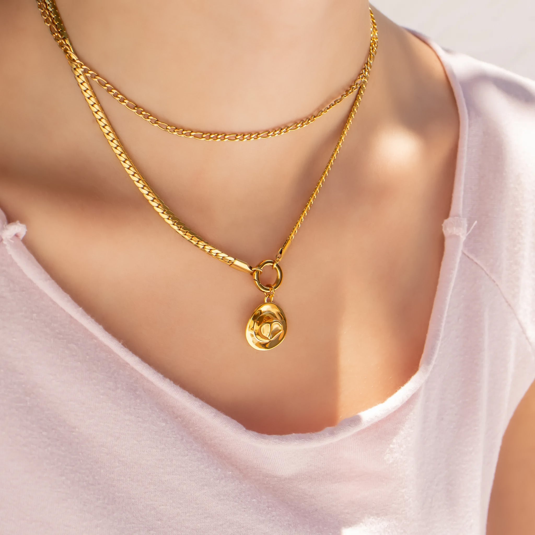 18K Gold Curb Necklace – Stainless Steel Charm Holder | Tarnish Resistant Jewelry