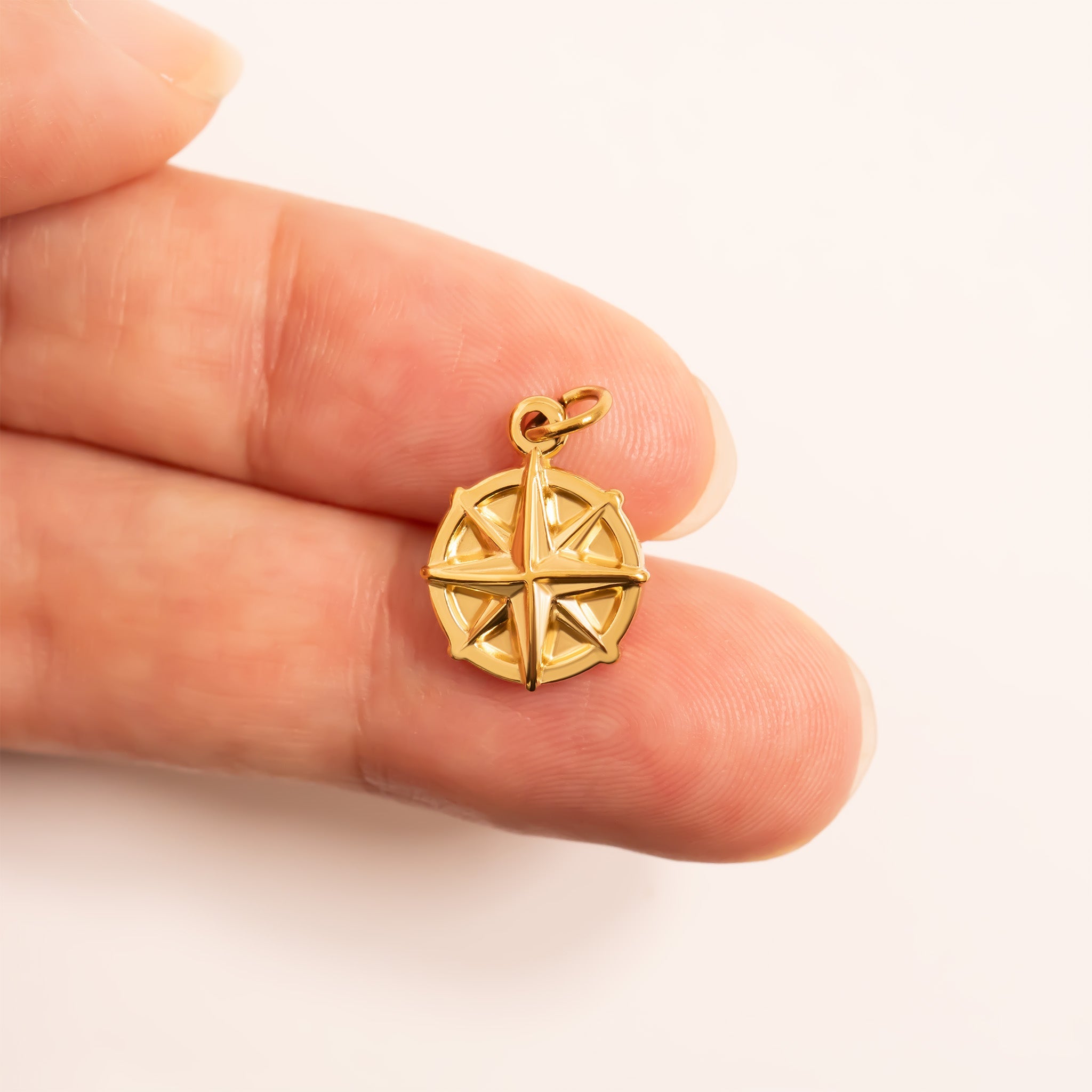 Gold Compass Charm – Stylish 18K PVD Gold Pendant | Hypoallergenic Stainless Steel Jewelry