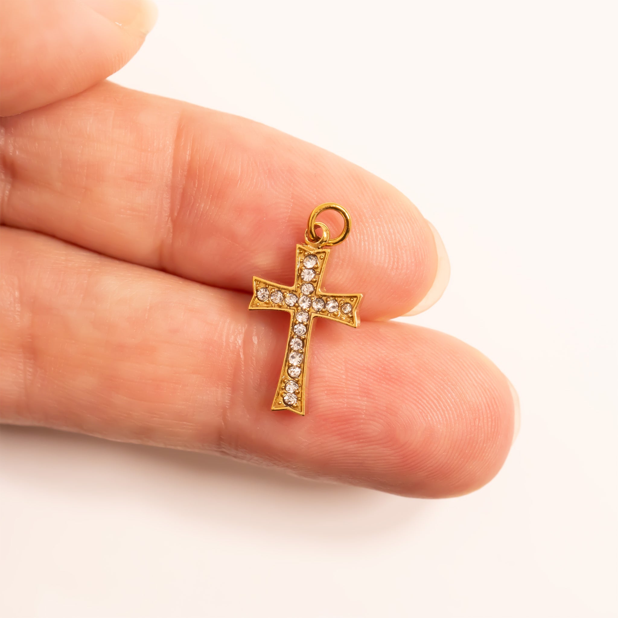 18K Gold Cross Charm – Stainless Steel Pendant With Sparkling Stone Centerpiece