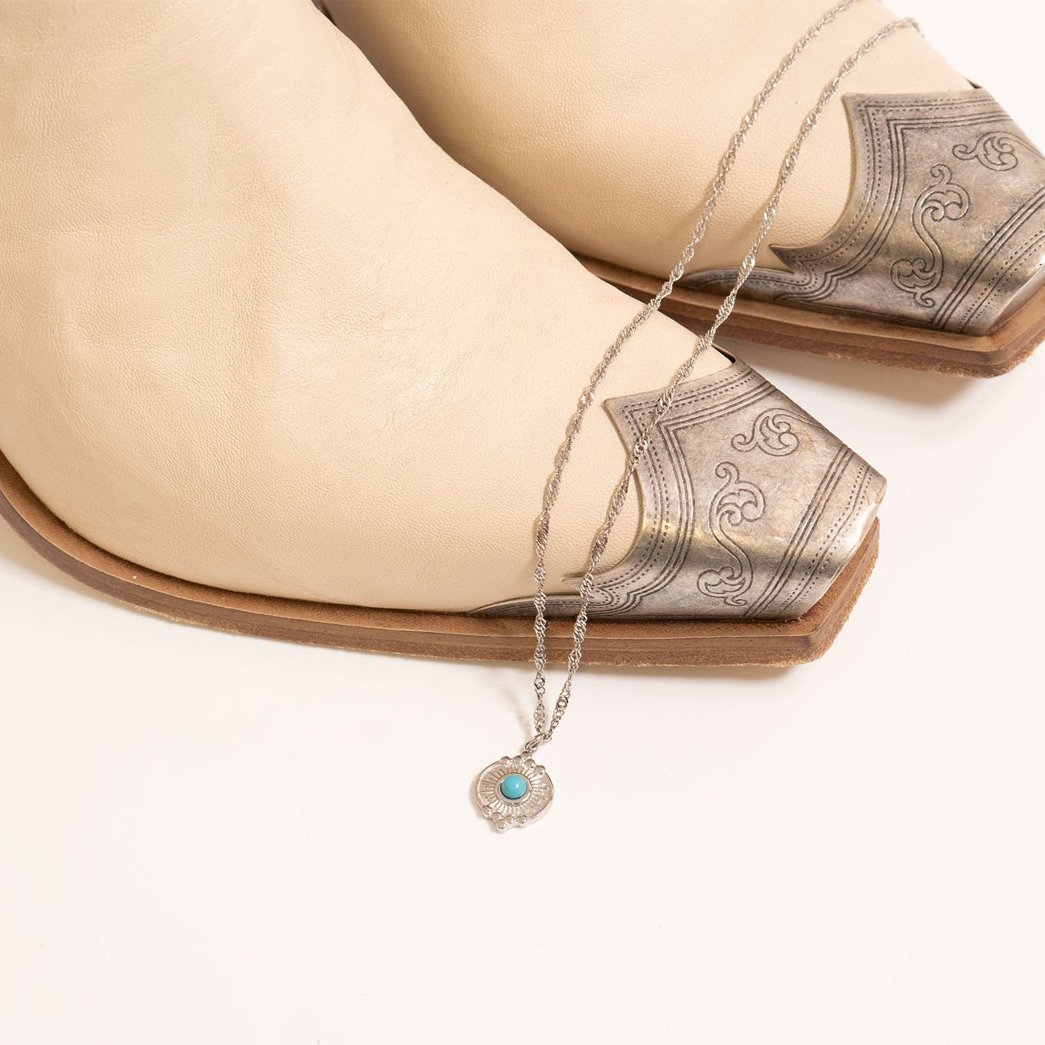 Turquoise Oval Charm – 18K Gold Stainless Steel Hypoallergenic Jewelry Bracelet
