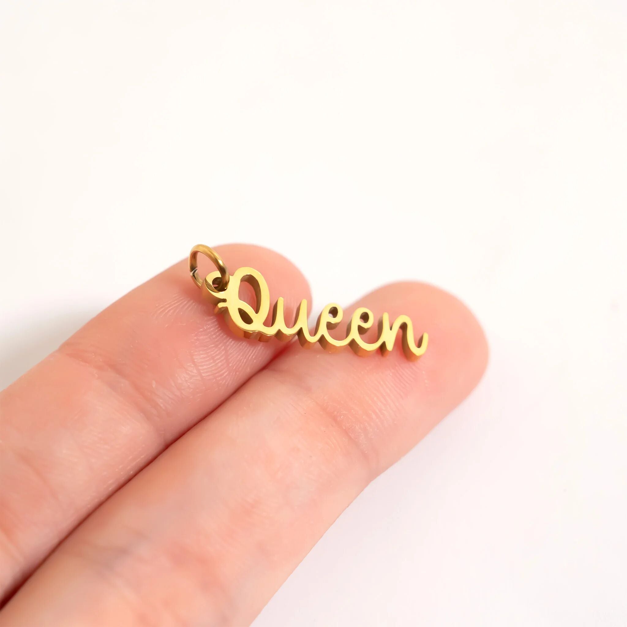 Gold Queen Charm – 18K Gold Plated Durable Stainless Steel Pendant Jewelry