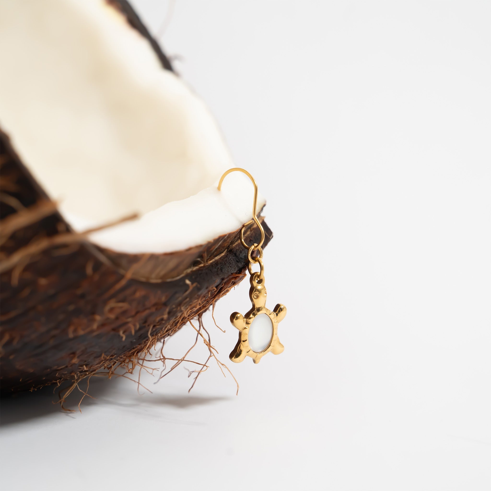 Turtle Charm 18K Gold PVD Stainless Steel – Mother of Pearl Coastal Pendant