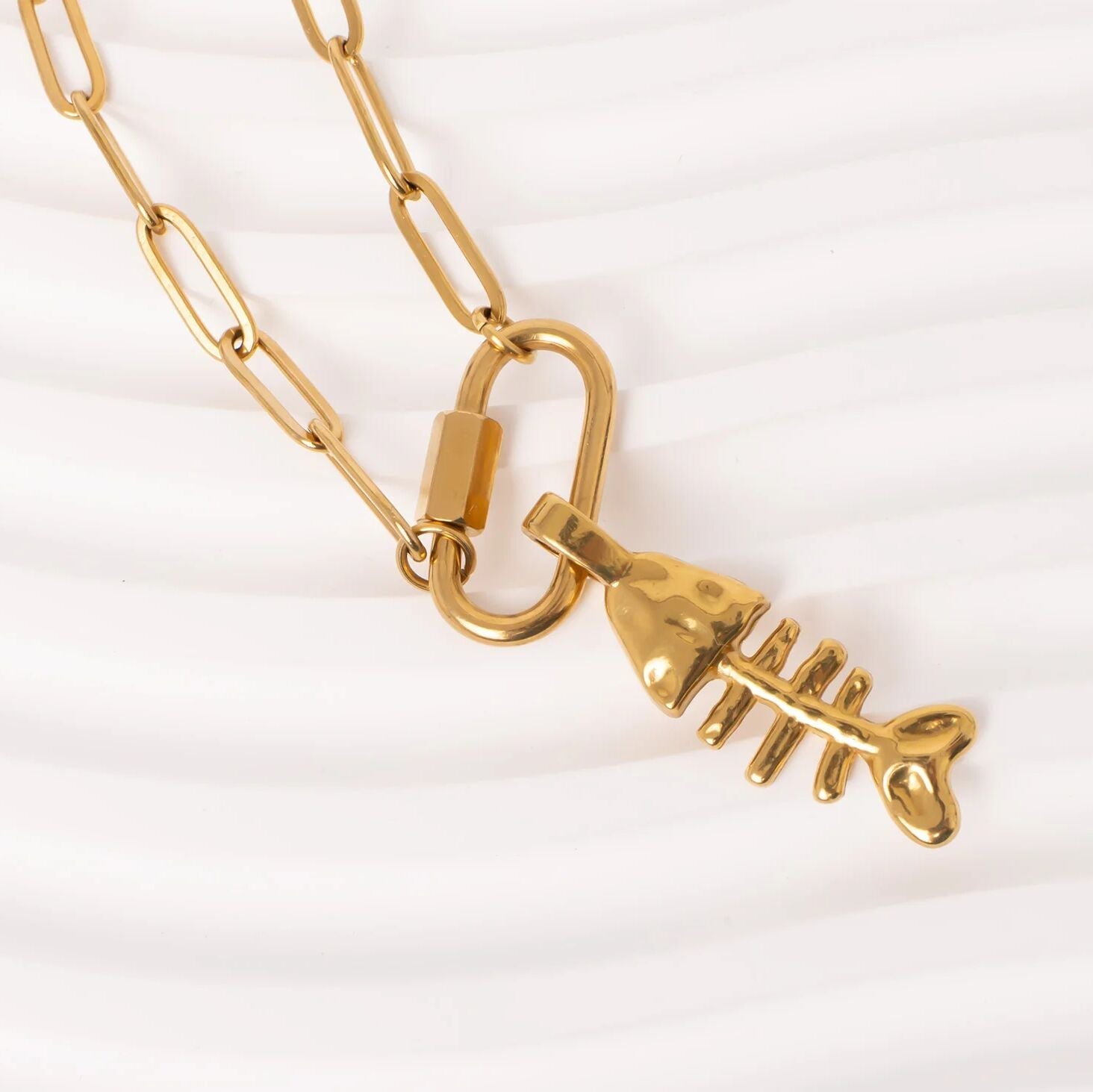 Paperclip Carabiner Necklace – Gold Charm Holder With Secure Screw Clasp