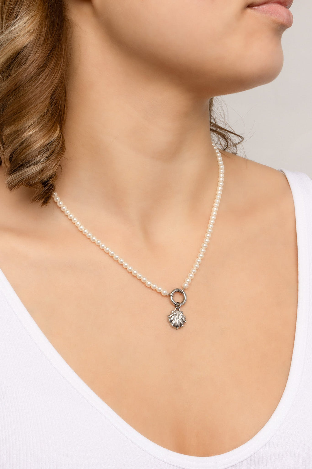 Gold Shell Charm – PVD Gold Jewelry with Hand Set Crystals | Stainless Steel Pendant