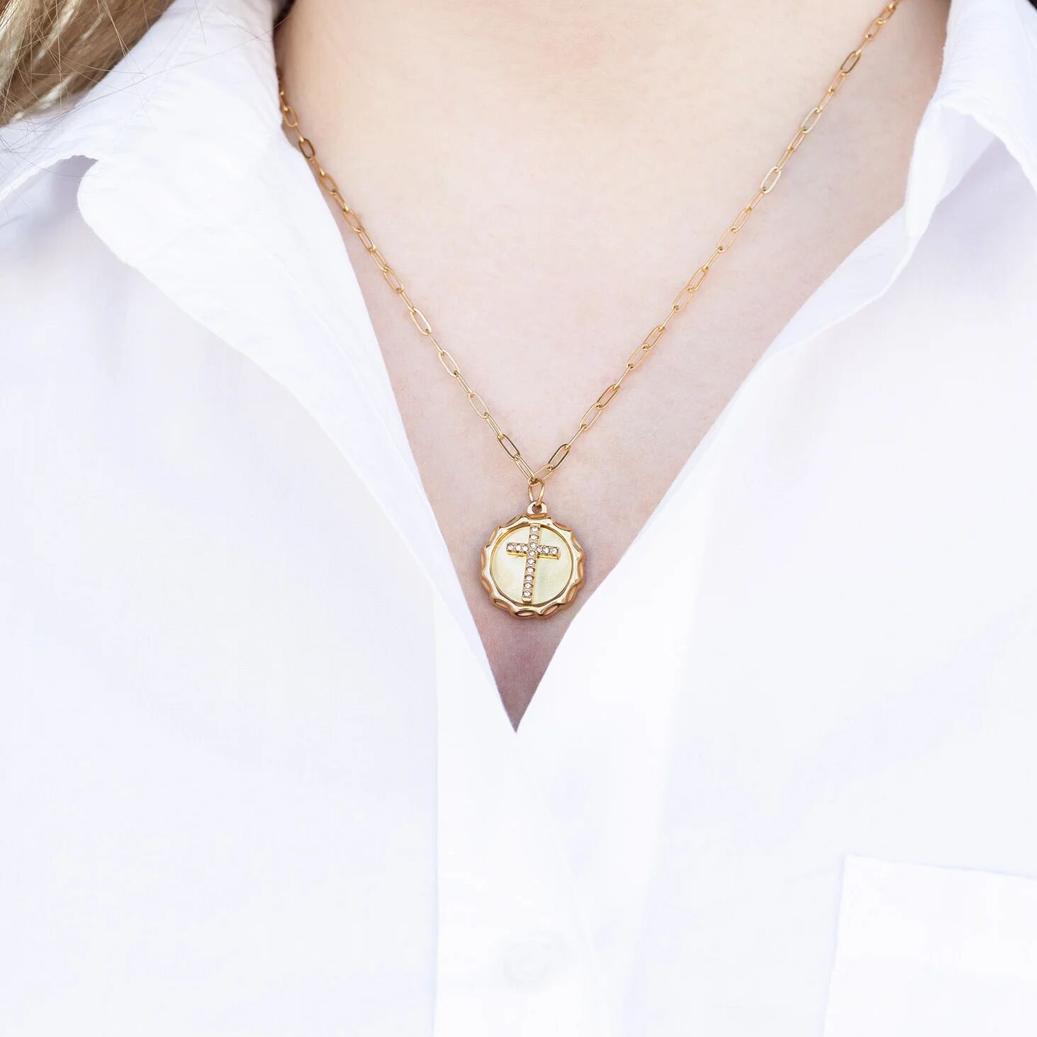 Gold Cross Pendant – 18K Gold Jewelry With Clear Stone Cross Charm, Polished Finish