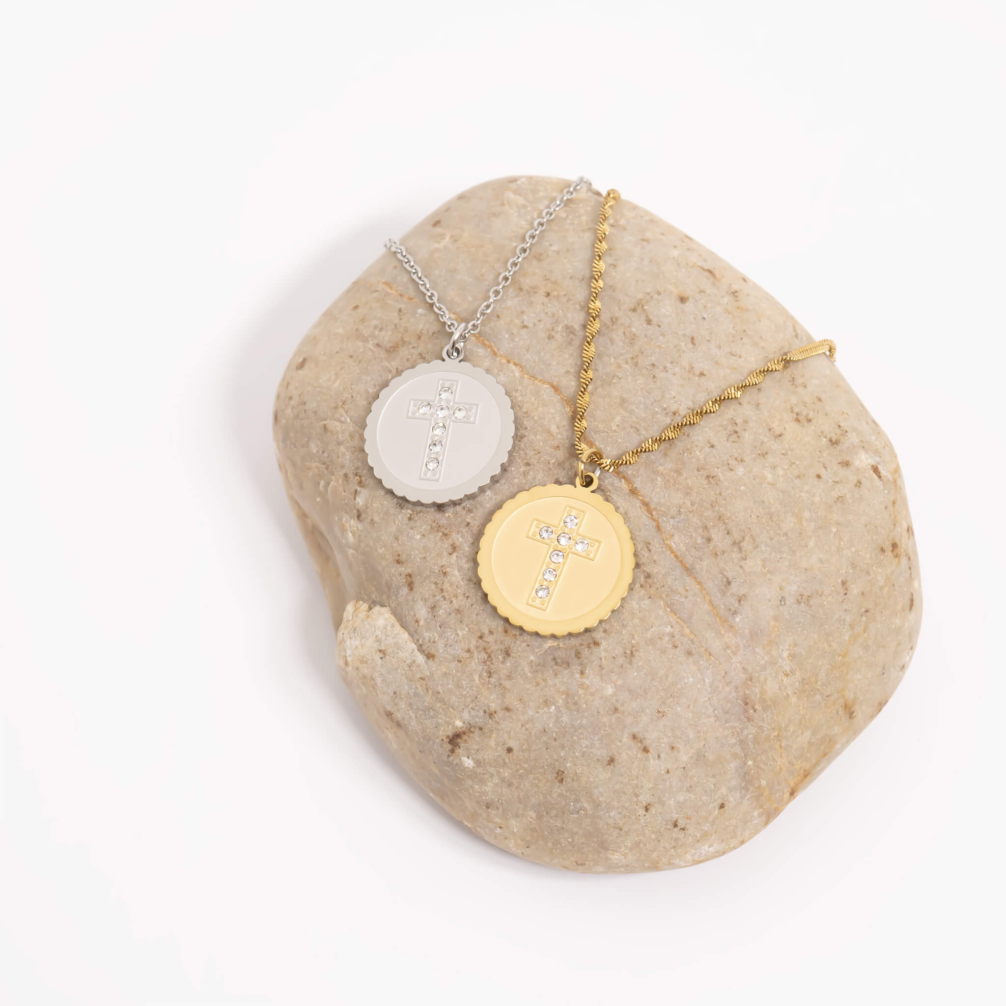 18K Gold Cross Charm – PVD Coated Stainless Steel Circle Pendant Design