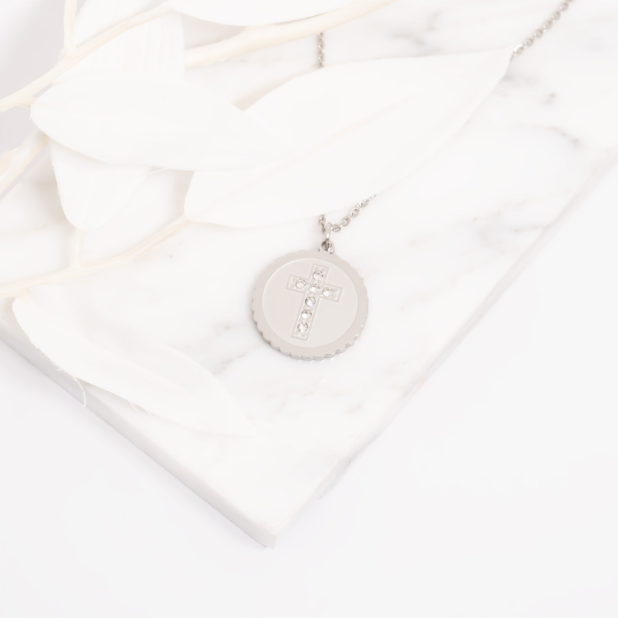 18K Gold Cross Charm – PVD Coated Stainless Steel Circle Pendant Design