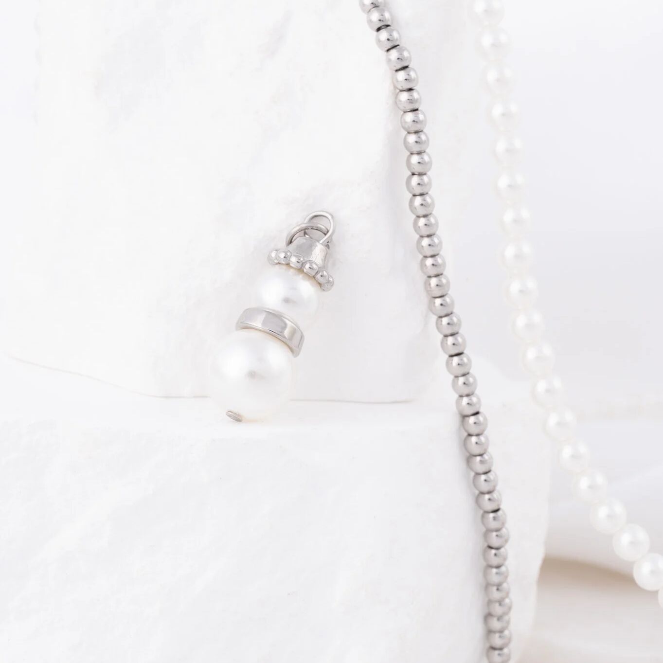 Wholesale Jewelry 18K Gold PVD Stainless Steel Pearl Snowman Charm- silver studio 