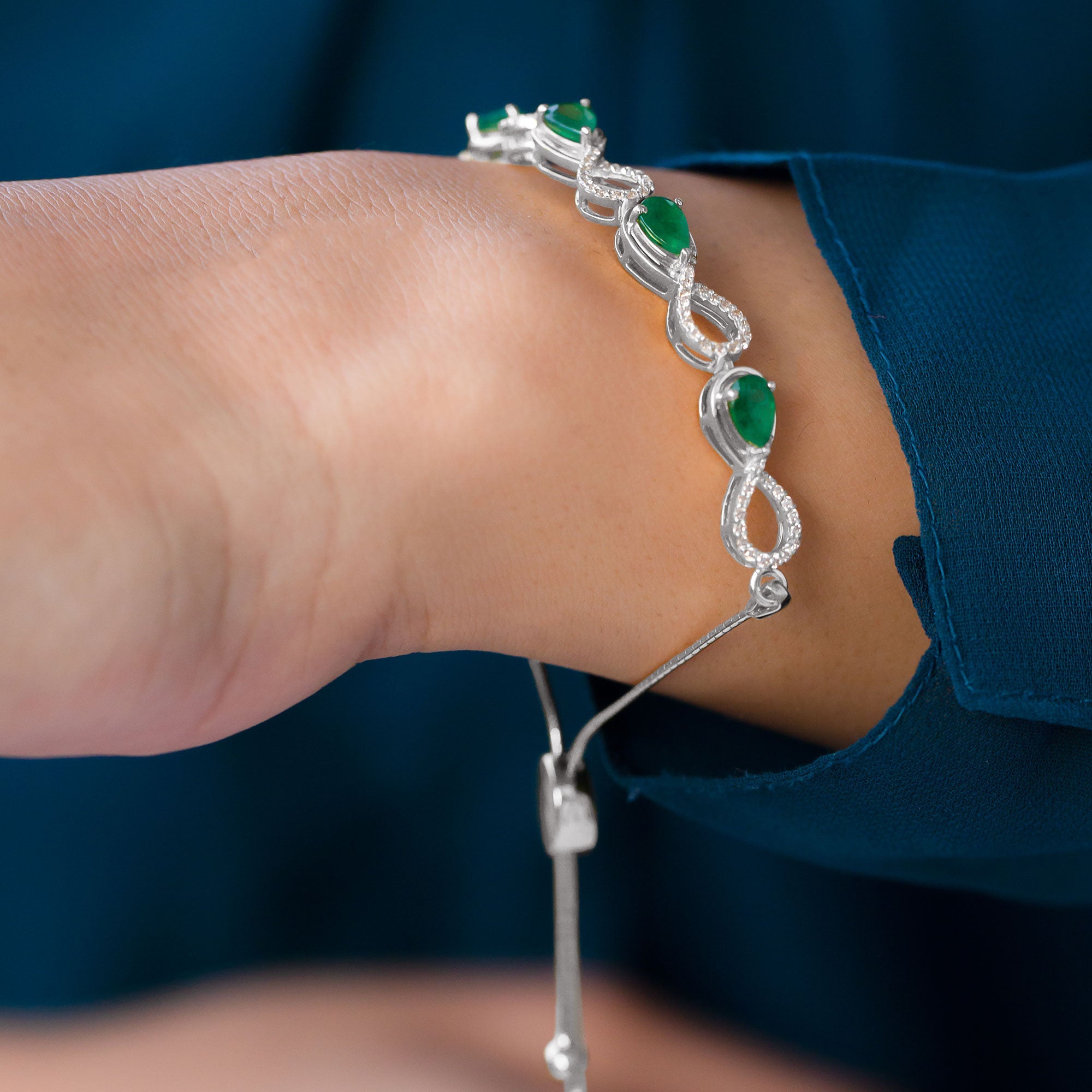 Emerald Infinity Bracelet – Adjustable Bolo Chain With Moissanite Stones