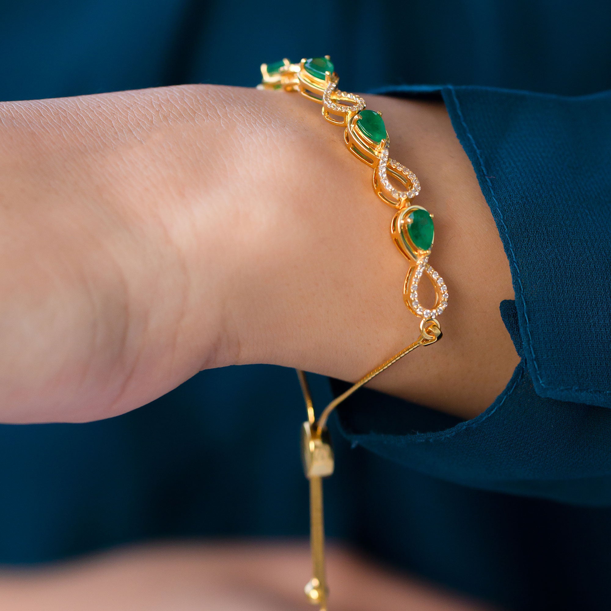 Emerald Infinity Bracelet – Adjustable Bolo Chain With Moissanite Stones