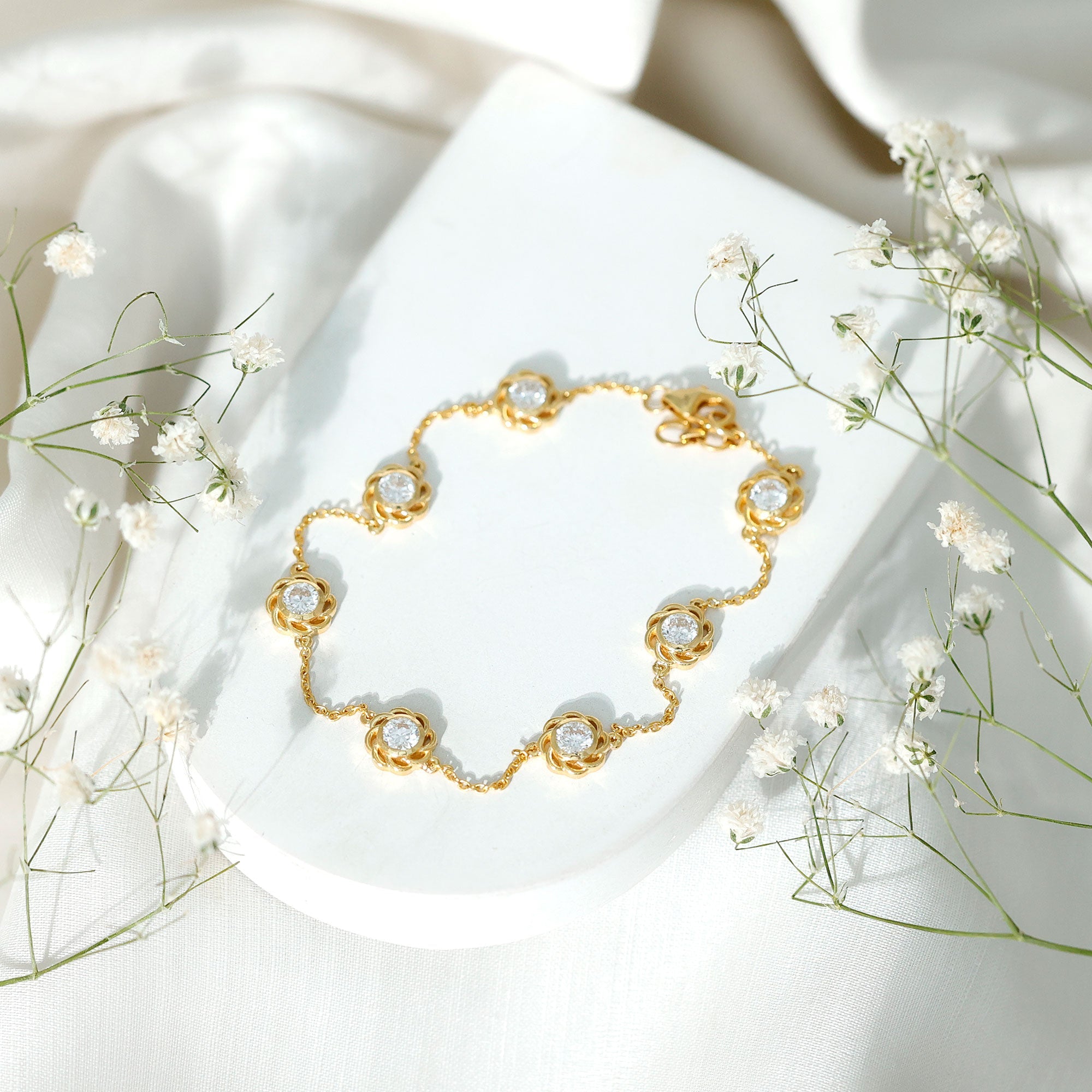 Lab Grown Diamond Bracelet – Delicate Floral Flower Station Chain Jewelry
