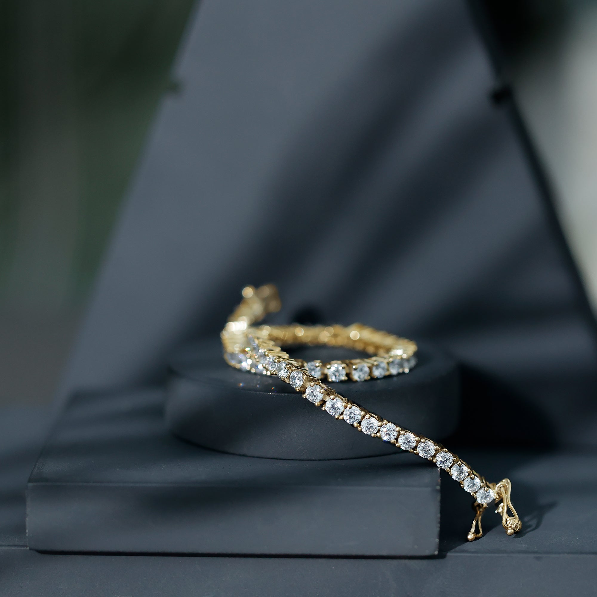 Lab Grown Diamond Bracelet – Classic Round Diamond Tennis Band in Prong Setting