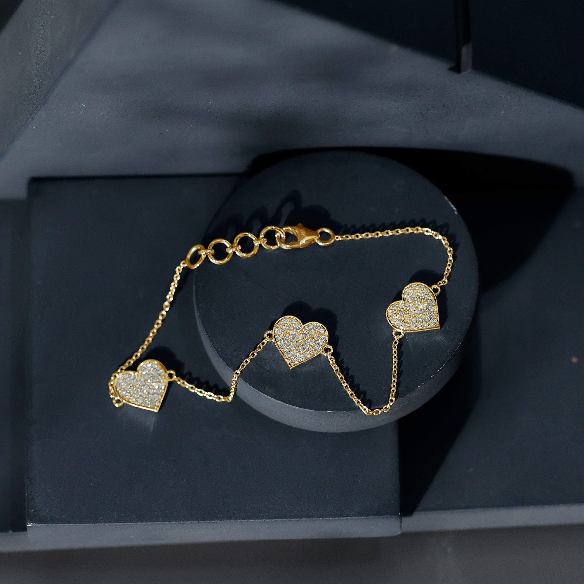 Lab Grown Diamond Bracelet – Pave Heart Motif Sparkling Jewelry for Women