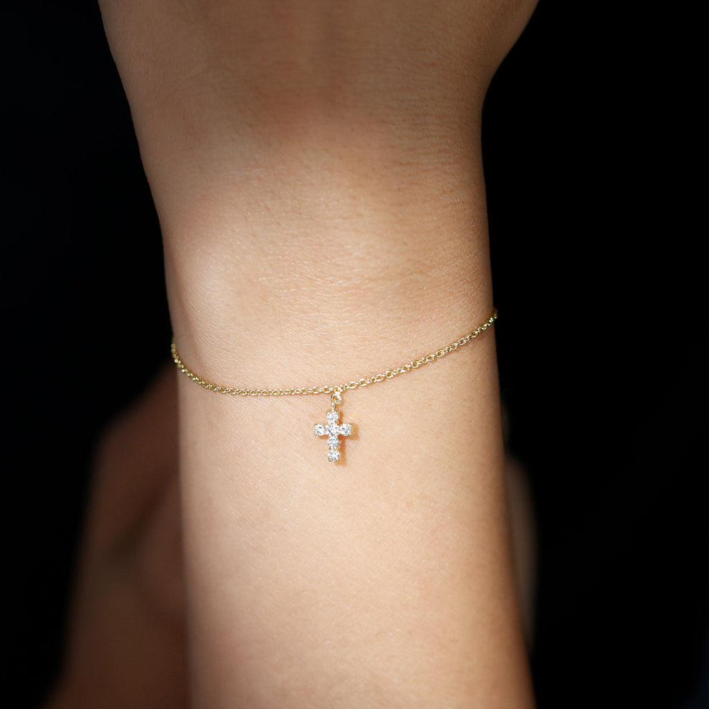 Diamond Cross Bracelet - Elegant Chain Bracelet With Round Brilliant Diamond Charm