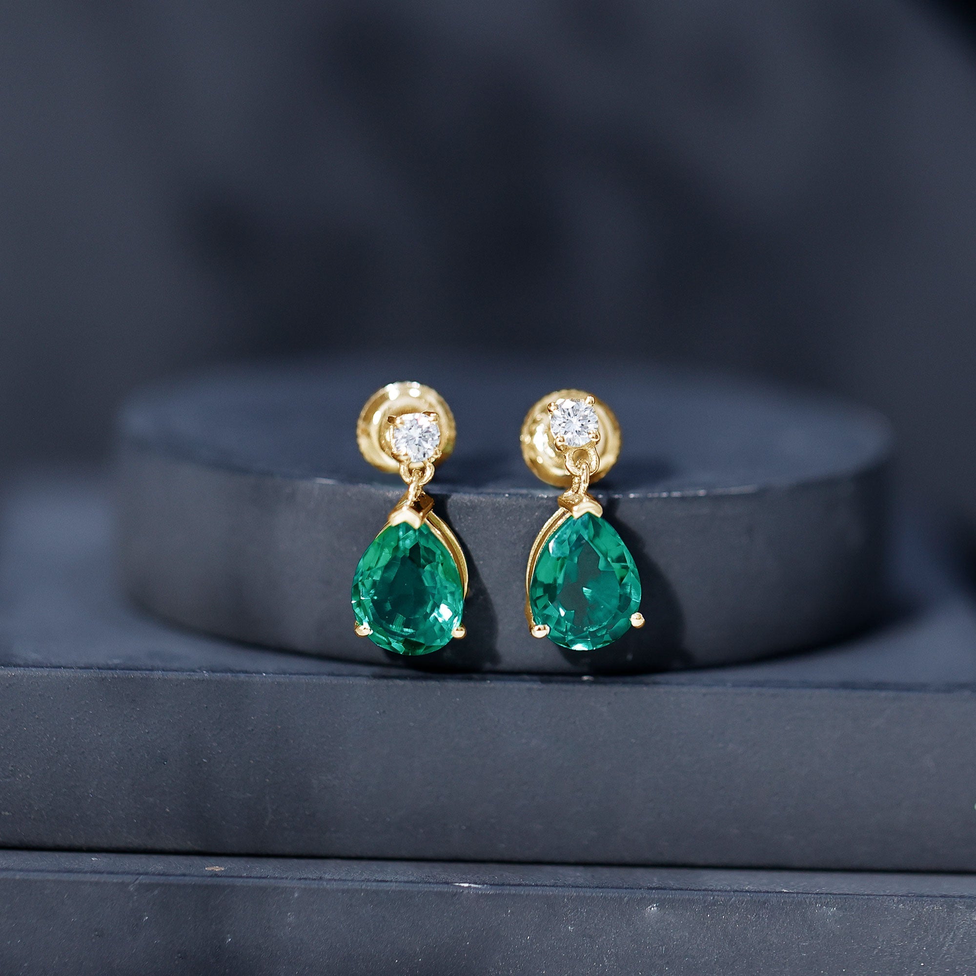 Pear Cut Emerald Earrings – Lab Created Emerald & Diamond Teardrop Jewelry