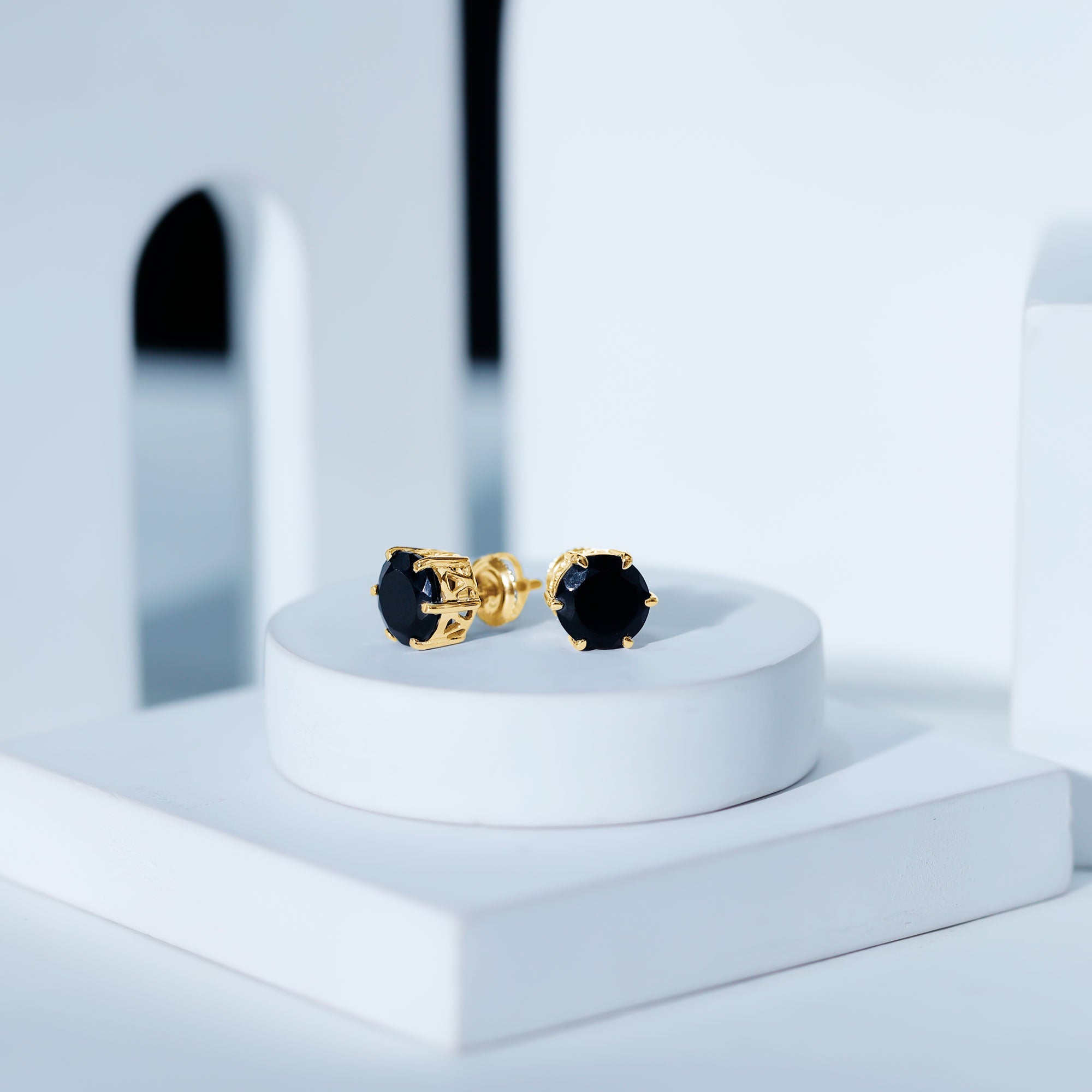 Black Onyx Solitaire Stud Earrings in Claw Setting