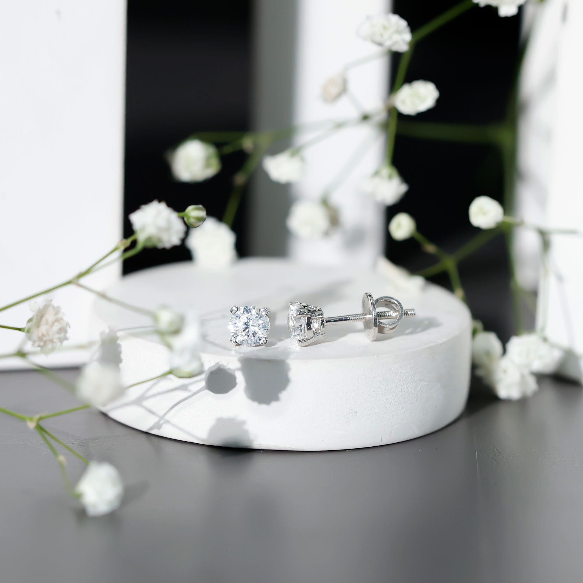 Cubic Zirconia Stud Earrings – 1 Carat Solitaire Silver Stud Earrings With Square Prong Setting