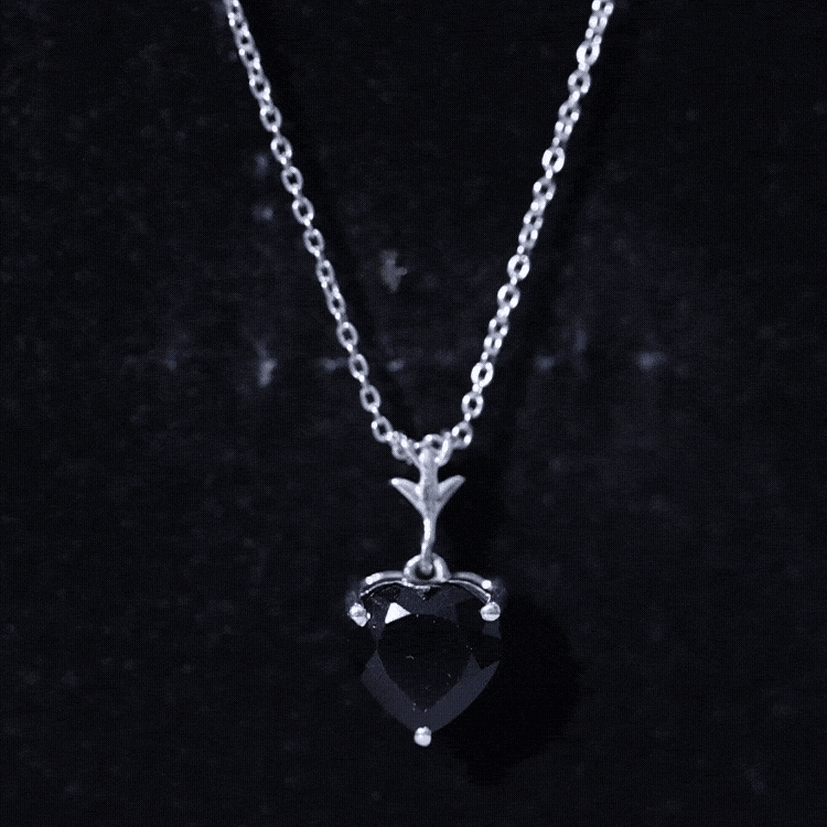 Black Onyx Pendant – 2 Carat Heart Shape Solitaire Necklace With Prong Setting