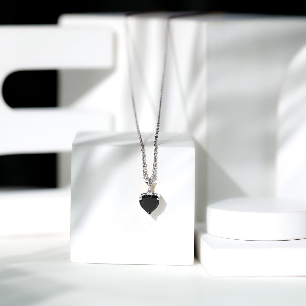 Black Onyx Pendant – 2 Carat Heart Shape Solitaire Necklace With Prong Setting