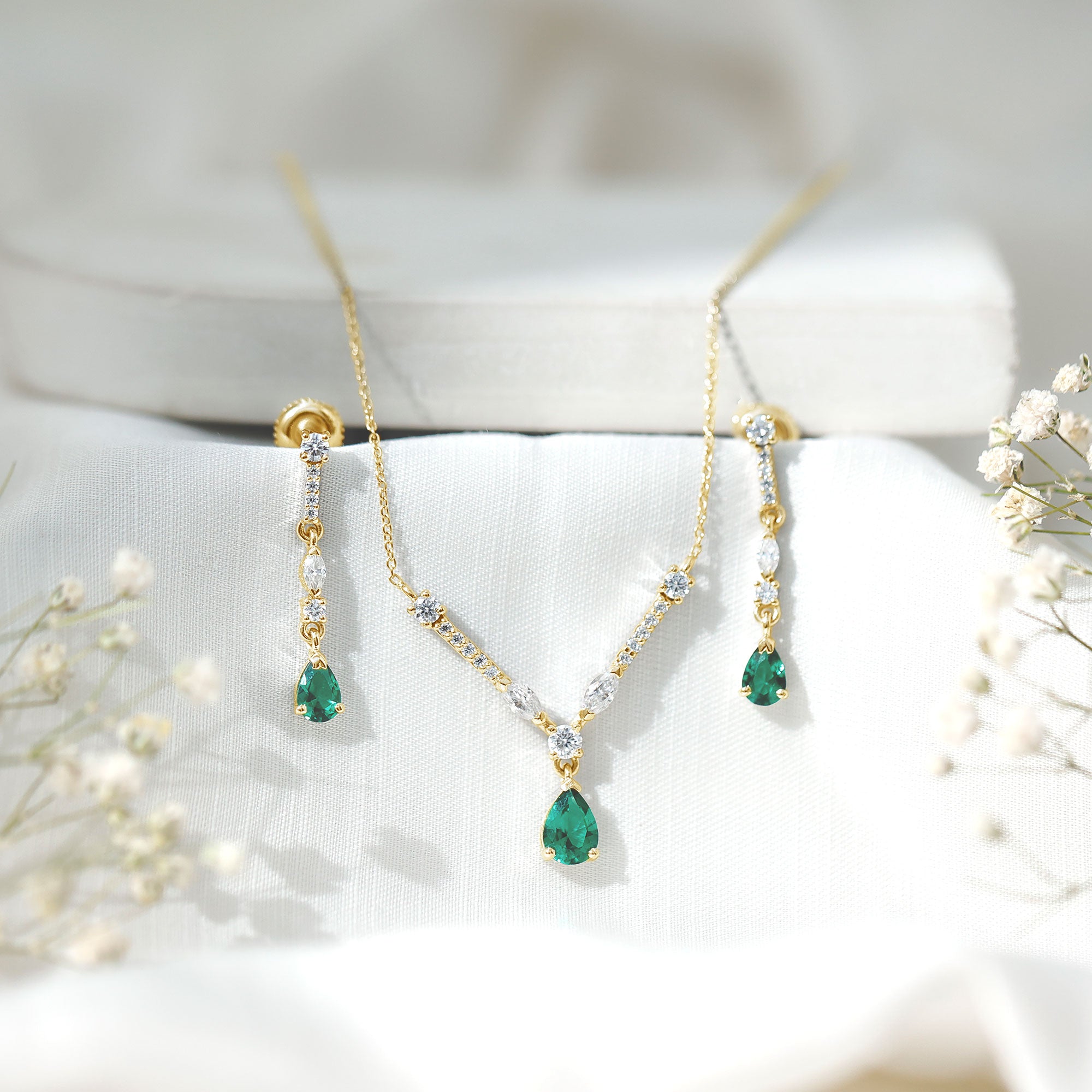 Emerald Bridal Necklace - Lab Created Emerald Wedding Jewelry Set With Moissanite Earrings